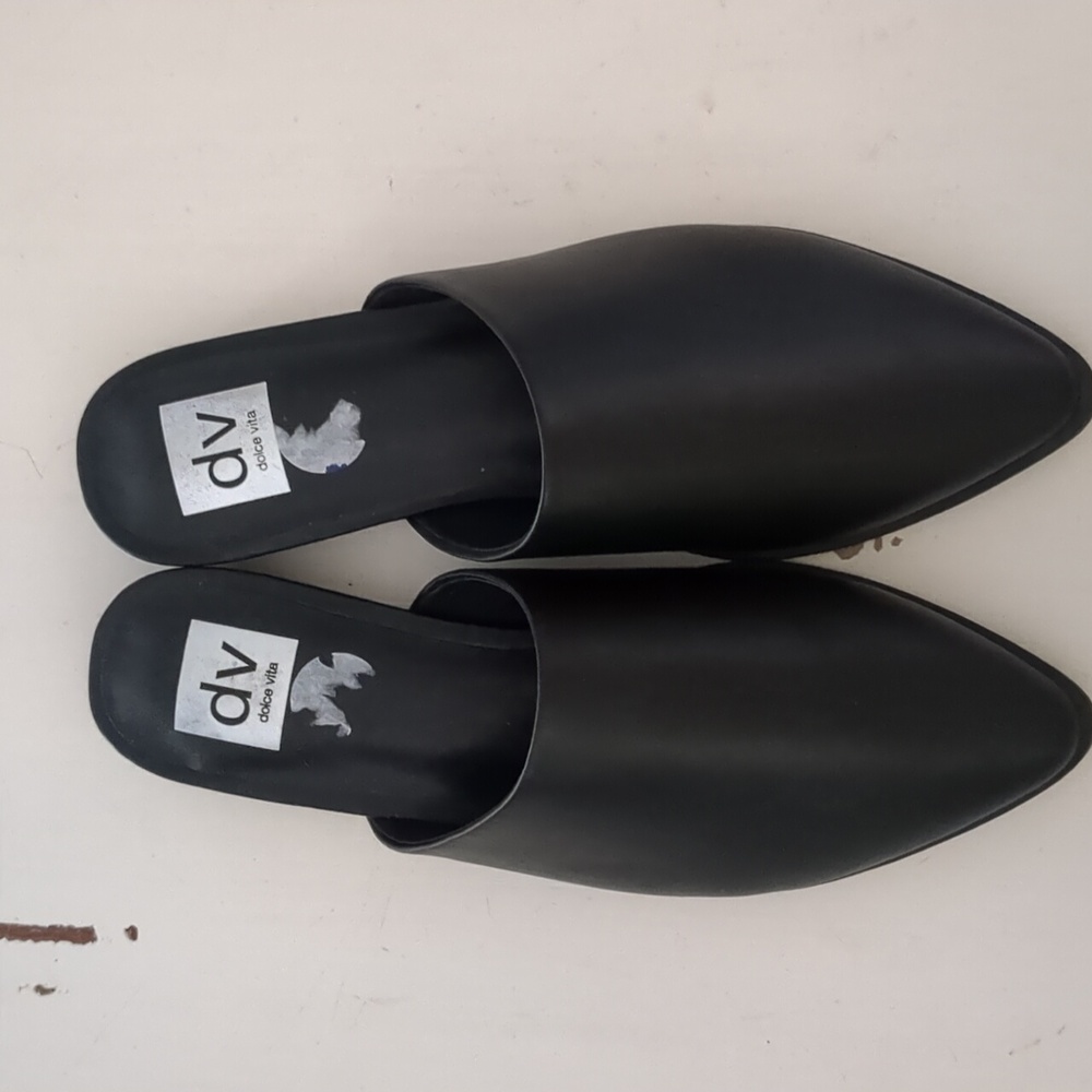 Dolce Vita shoes, size 8.5 Black, never worn